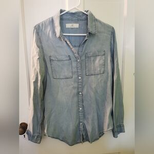Thread & Supply Chambray Button-Up Long Sleeve Shirt with pockets